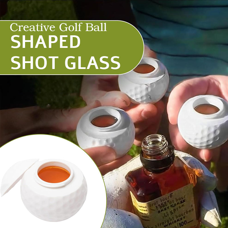 Kreativt shotglas format som en golfboll