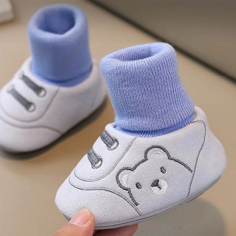 🐻Söta små björnmotiv – bekväma slip-on för första stegen👣